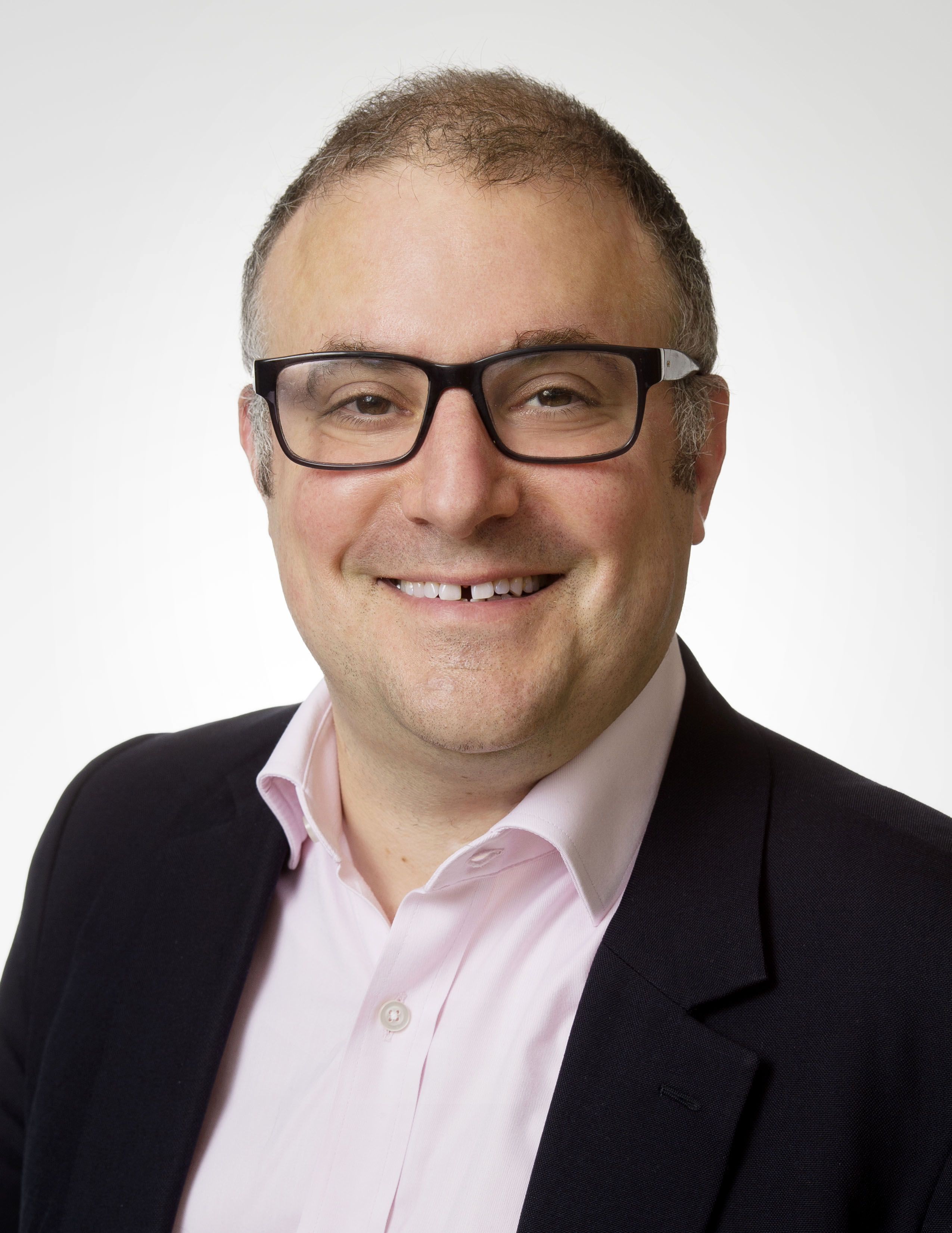 Profile picture of Simon de Young