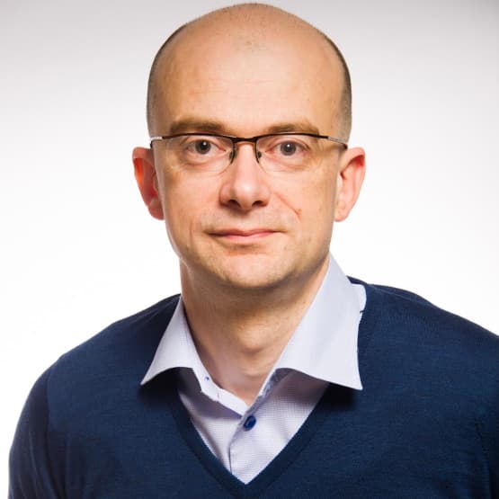 Profile picture of Simon Perry